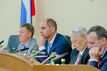 Реализацию нацпроектов обсудили на Совете старейшин